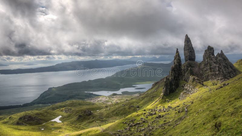 Gamal man av Storr, ö av Skye Scotland fotografering för bildbyråer Gamal man av Storr, ö av Skye Scotland fotografering för bildbyråer