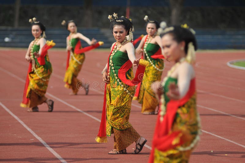 Gambyong Traditional Javanese Dance Editorial Image Image Of Woman Guests 45507620