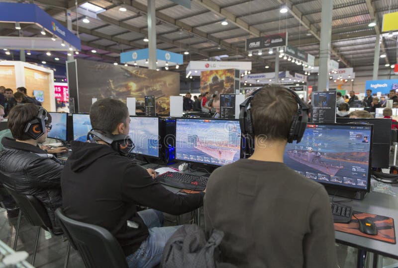 Game Zone at CEE 2015, the Largest Electronics Trade Show in Ukraine