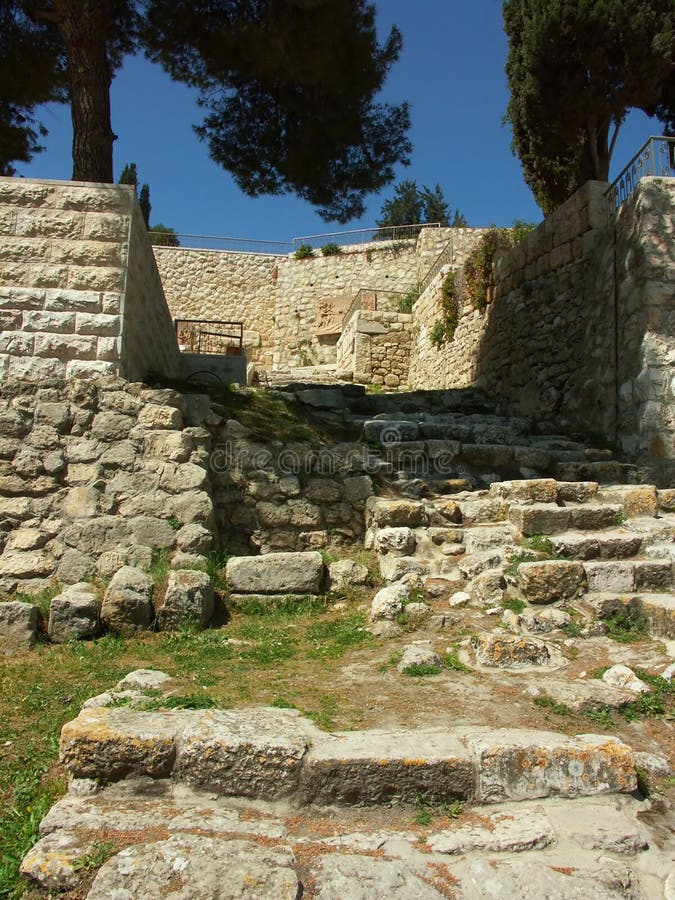 Gamla ruiner i jerJerusalem. Gamla ruiner i den gamla stadsdavidpalatset i jerJerusalem