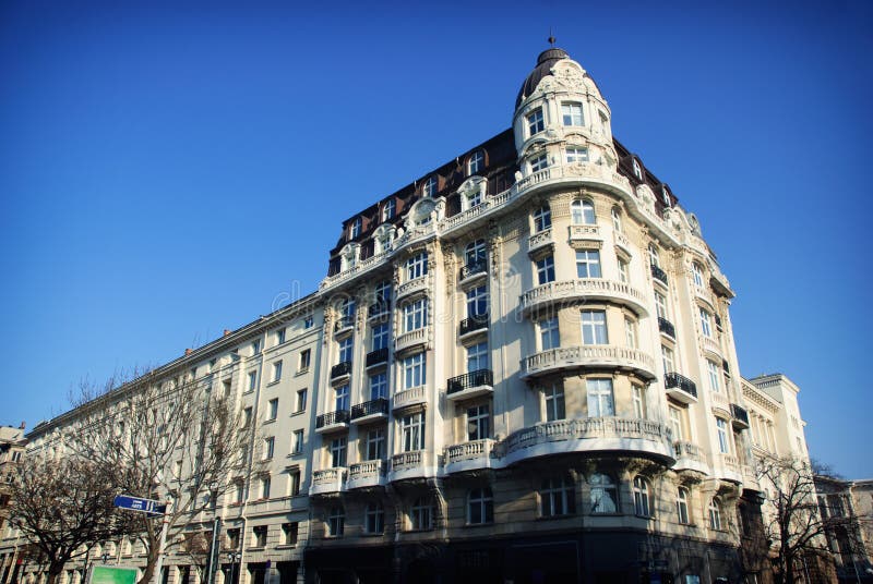 Gammal byggnad i Sofia, Bulgarien. fotografering för bildbyråer Gammal byggnad i Sofia, Bulgarien. fotografering för bildbyråer