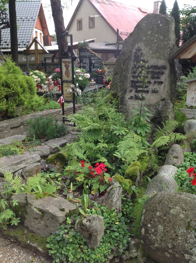 Gammal grav i Zakopane, Polen arkivbilder Gammal grav i Zakopane, Polen arkivbilder