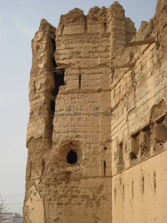 Gammal slott i sultanaten av Oman royaltyfri fotografi Gammal slott i sultanaten av Oman royaltyfri fotografi