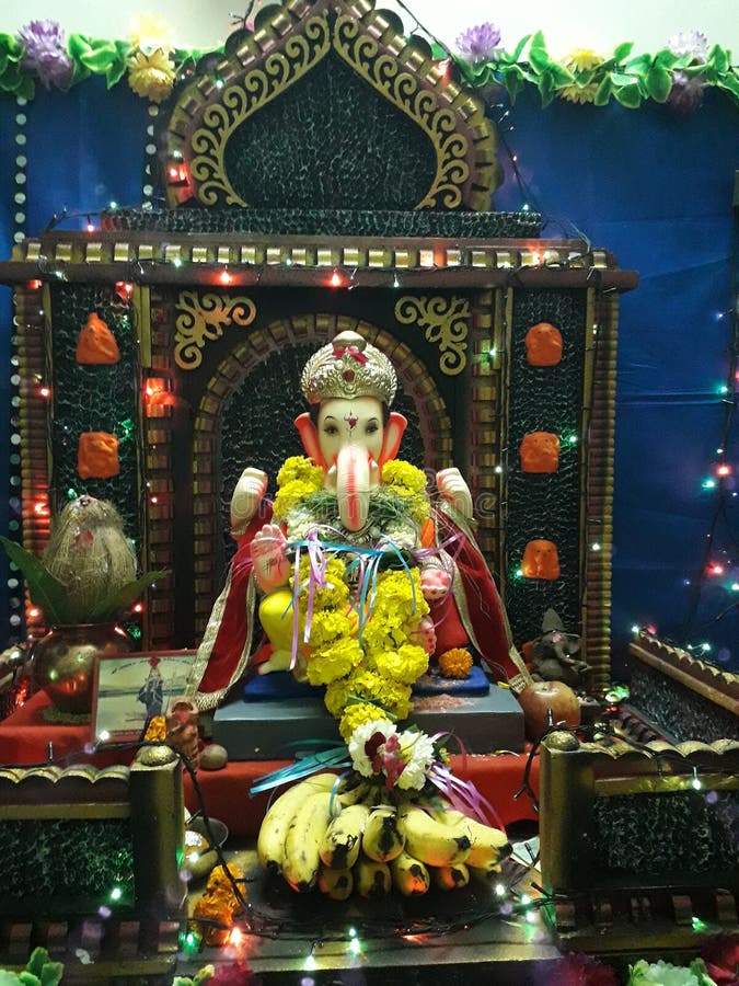 27 Best Trending Ganesh Chaturthi Decoration Ideas for home 2019 | Ganesh  chaturthi decoration, Ganpati decoration design, Flower decoration for  ganpati