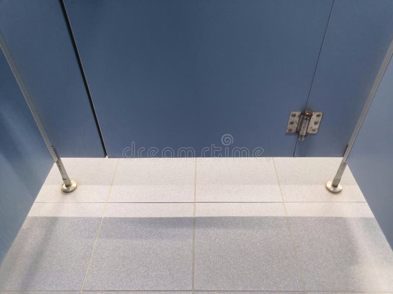 Gap between the Bathroom Door Stock Image Image of exclusive, house 174262637