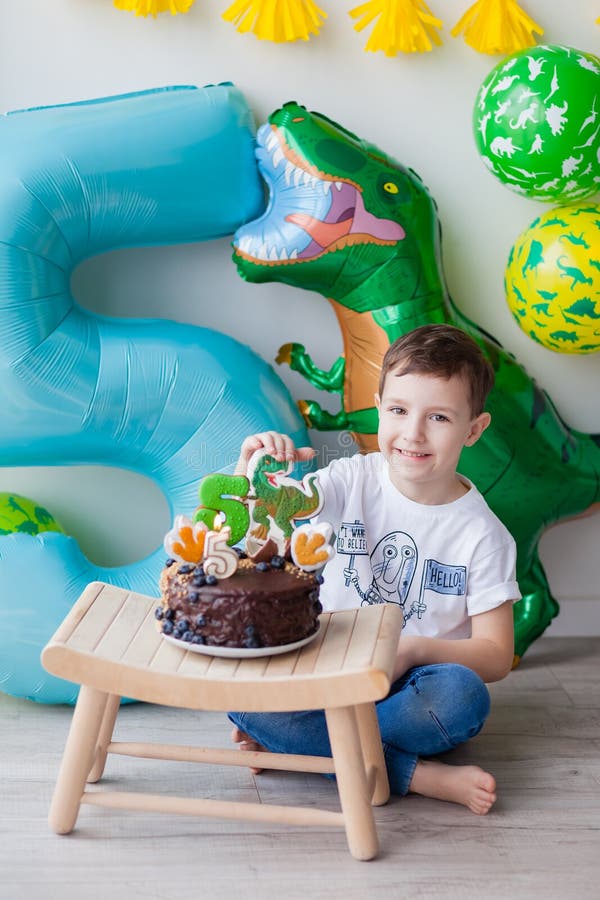 115 Gateau D Anniversaire 5 Ans Photos Libres De Droits Et Gratuites De Dreamstime