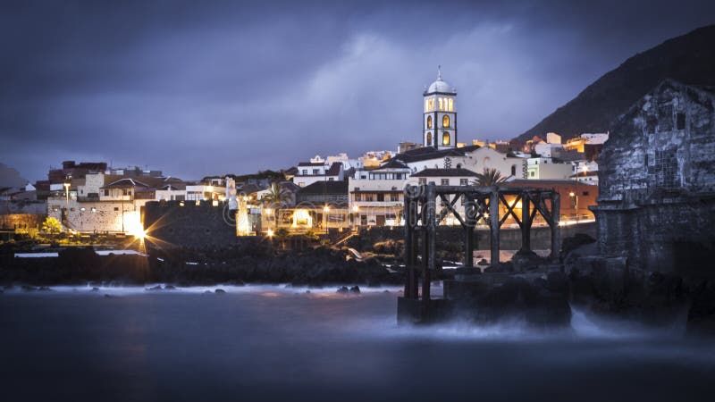 Garachico-Nacht lizenzfreies stockfoto Garachico-Nacht lizenzfreies stockfoto