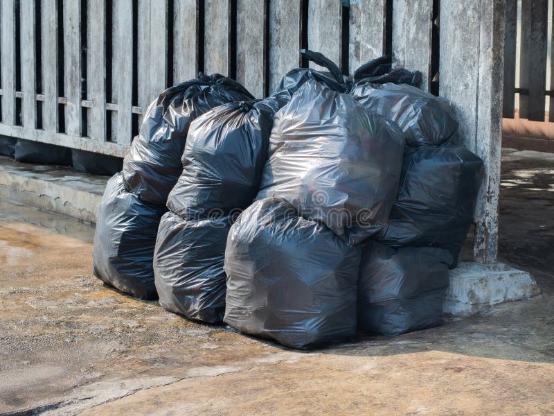 614 Clear Garbage Bags Stock Photos - Free & Royalty-Free Stock Photos from  Dreamstime