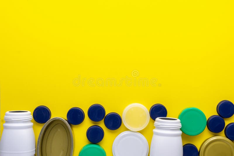 Download 117 949 Yellow Container Photos Free Royalty Free Stock Photos From Dreamstime Yellowimages Mockups