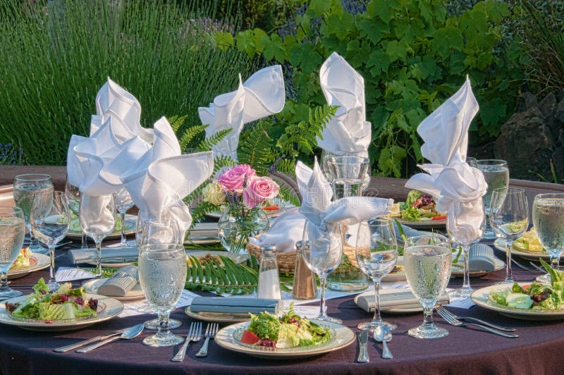 Garden Dinner Table Setting Stock Photo Image of garden, outdoors 51054172