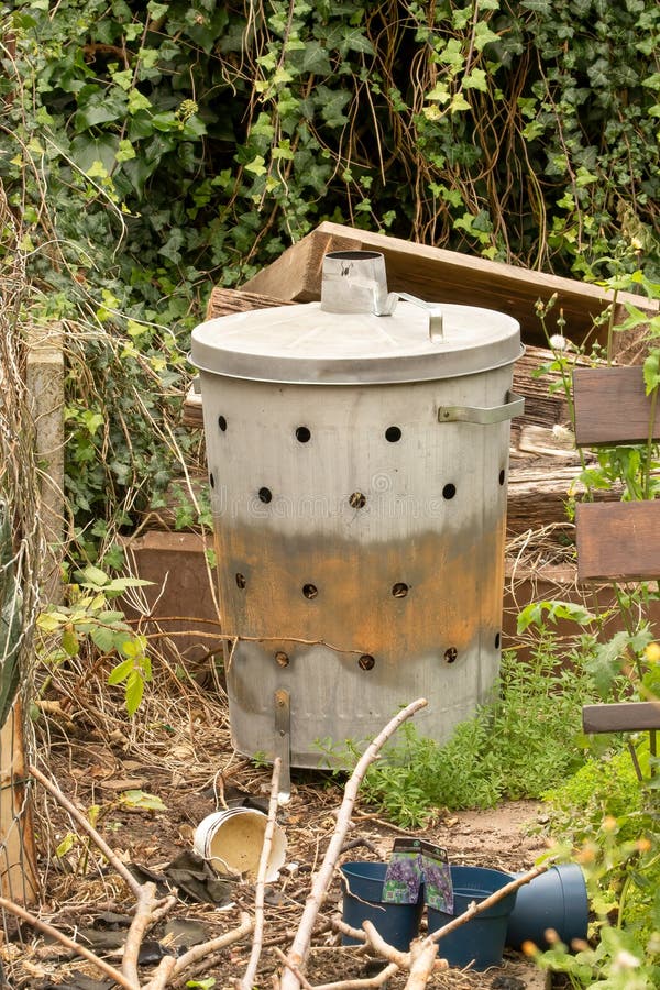 Garden Waste Incinerator Bin Stock Image - Image of barrel, burn