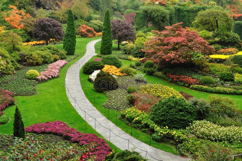 Sie sind eingebrochen garten innen garten (durch 100 Jahre zum zeitpunkt der blüte),, britisch,.