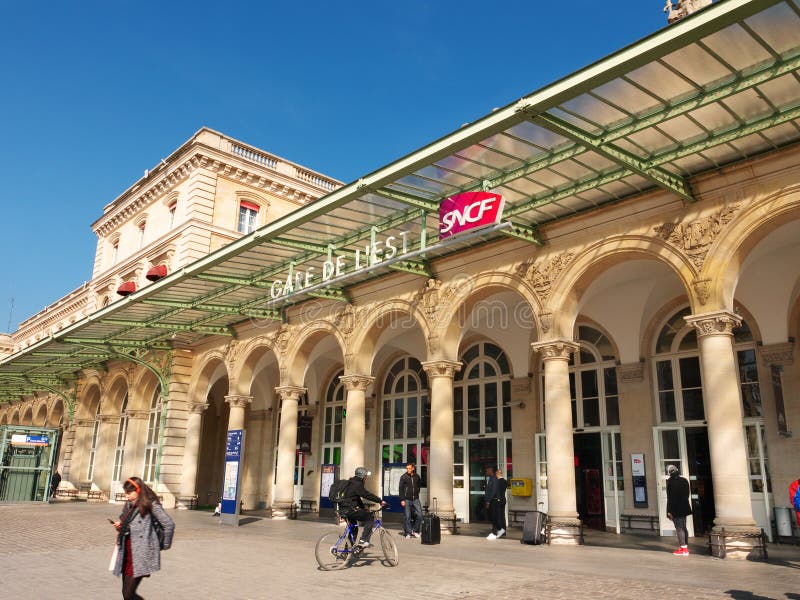 Gare De L'Est -Bahnhof Paris Frankreich Redaktionelles Stockfoto - Bild