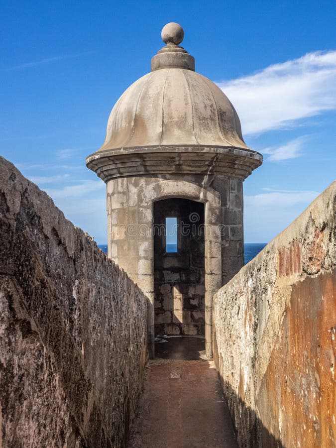Garita på fortet för El Morro i San Juan, Puerto Rico royaltyfria foton Garita på fortet för El Morro i San Juan, Puerto Rico royaltyfria foton
