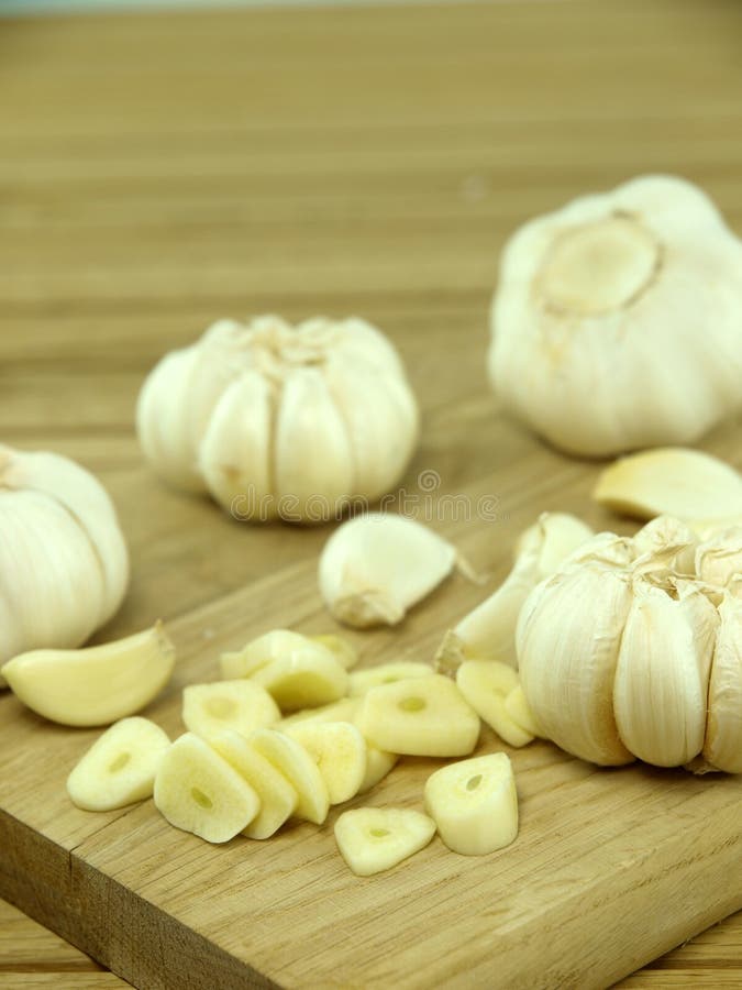 Garlic pods stock photo. Image of kitchen, healthy, smell 17608850