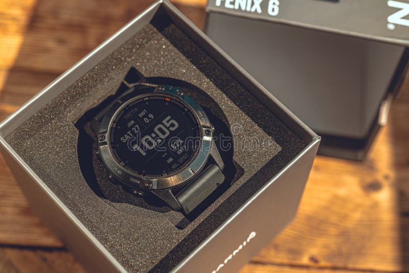 Smart watch: Cùng khám phá thế giới vô tận của đồng hồ thông minh. Với tính năng thông minh và thiết kế đa dạng, smartwatch sẽ giúp bạn kiểm soát được cuộc sống của mình một cách thuận lợi hơn. Nhấn vào hình ảnh để khám phá thêm về những tính năng độc đáo của smartwatch.
