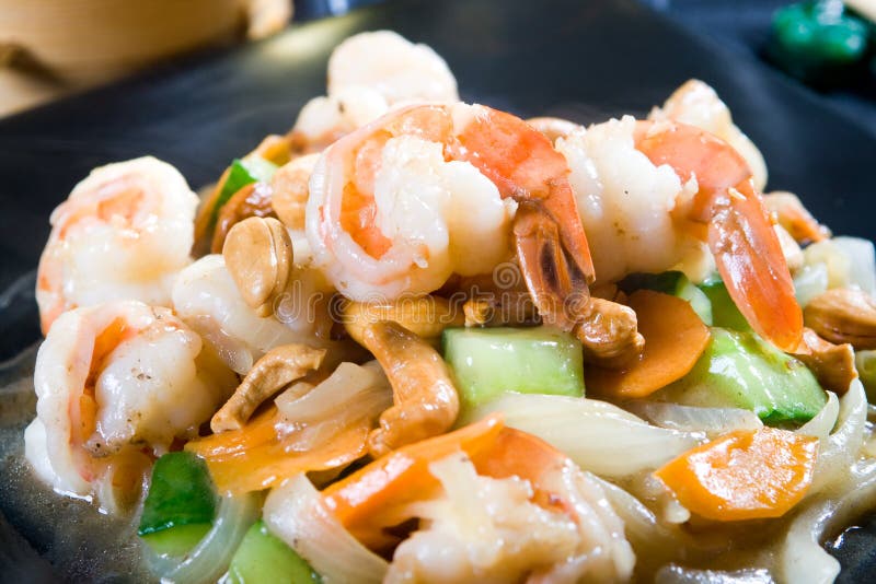 Chinesische Garnelen Mit Acajounüssen Stockbild - Bild von gemüse ... Chinesische Garnelen Mit Acajounüssen Stockbild - Bild von gemüse ...