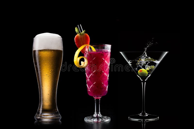 Garnering för bartender för hotell för val för coctailalkoholstång moderiktig royaltyfria foton Garnering för bartender för hotell för val för coctailalkoholstång moderiktig royaltyfria foton