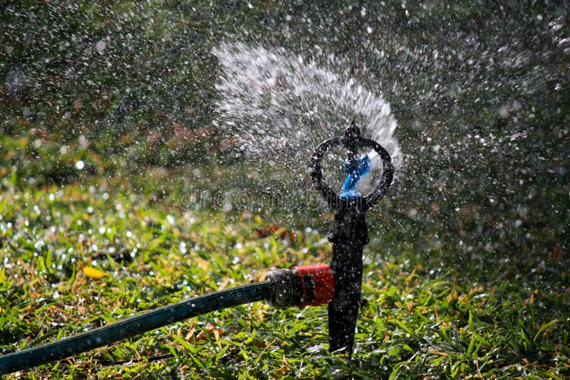 GartenSprenger stockfoto. Bild von flüssigkeit, nave