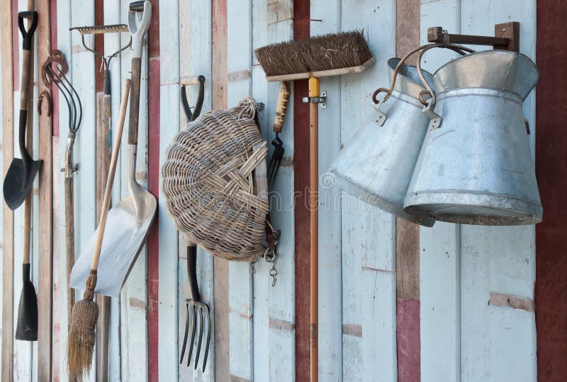 Gartenarbeithilfsmittel lizenzfreies stockfoto Gartenarbeithilfsmittel lizenzfreies stockfoto