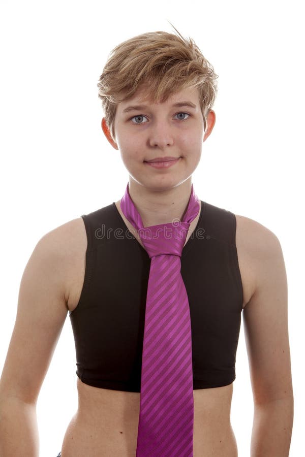 Garçon de transsexuel dans le lien de port de reliure et de cou image libre de droits Garçon de transsexuel dans le lien de port de reliure et de cou image libre de droits