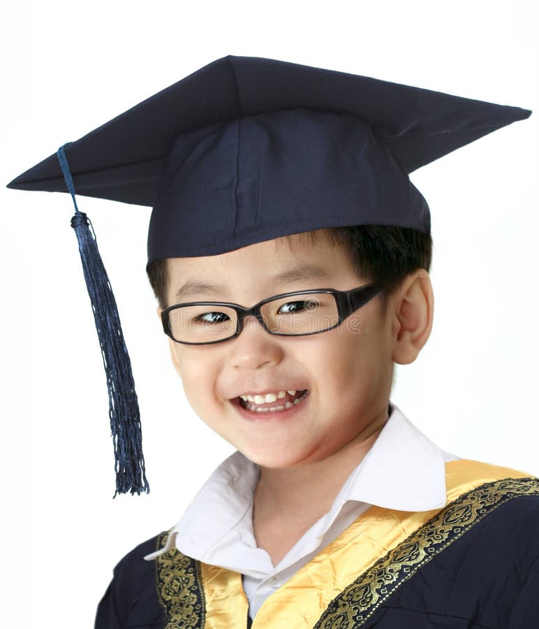 Garçon heureux de graduation photo stock Garçon heureux de graduation photo stock