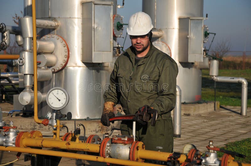 Gas operator