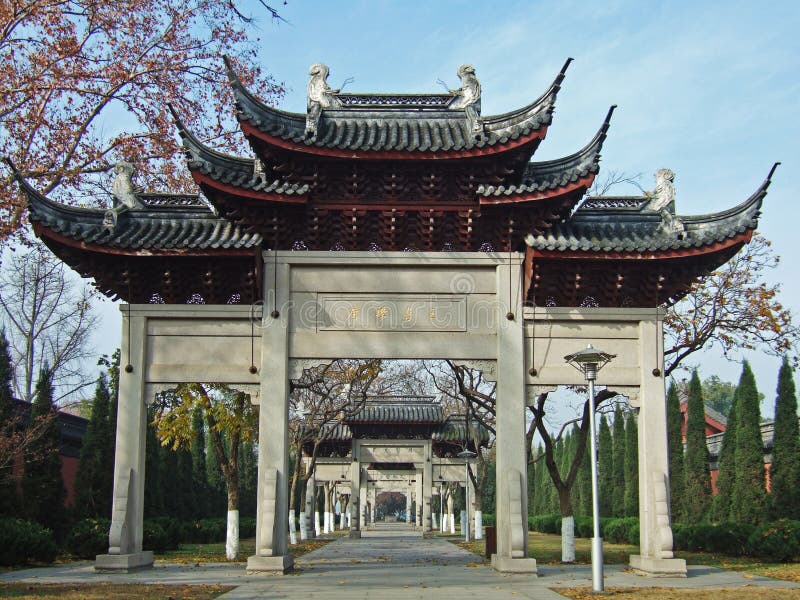 Gateways monumentais