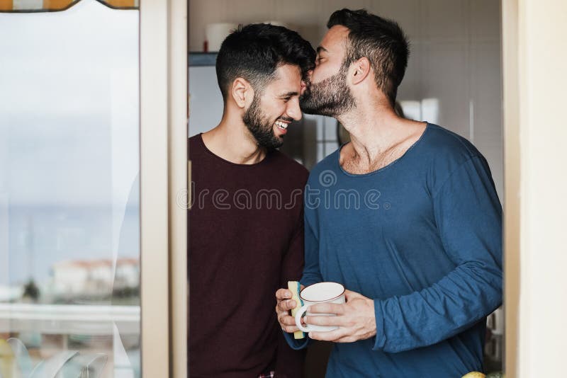 GAY RELATIONSHIP DATING