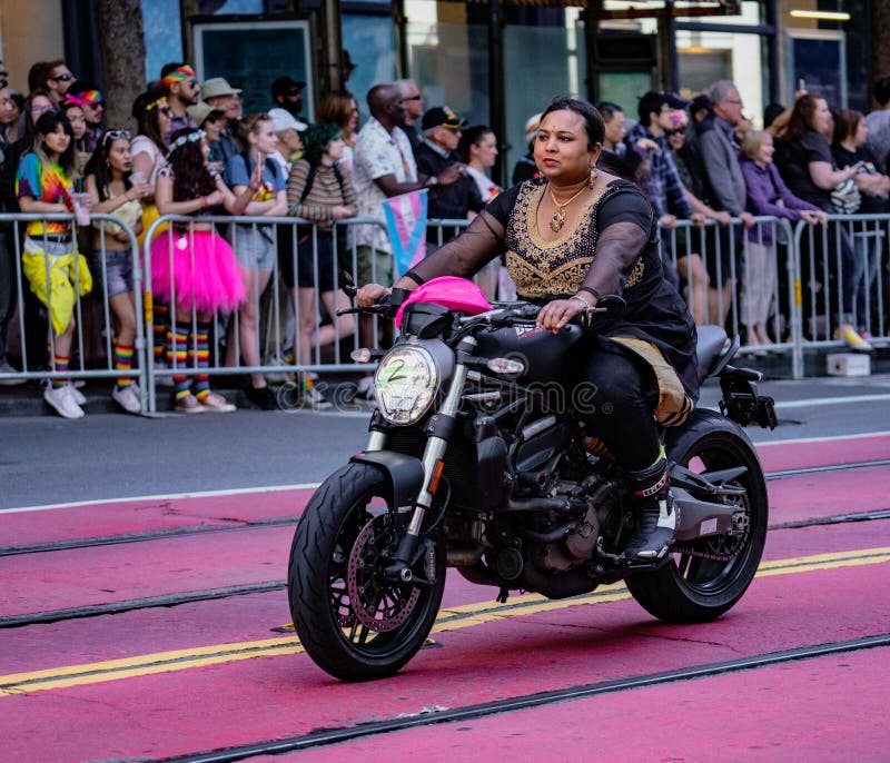 Gay Pride Parade in San Francisco - Gavin Grimm Rides As Celebrity ...