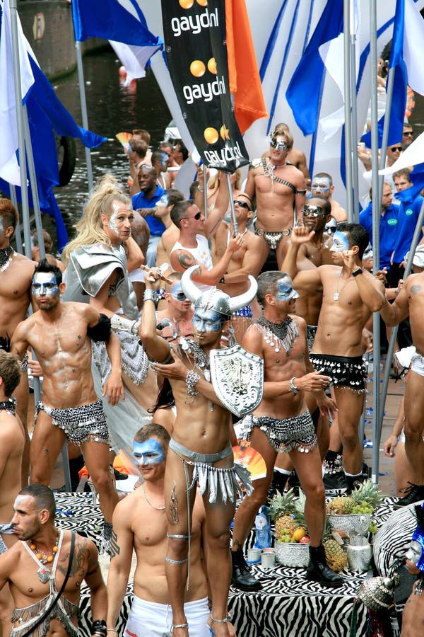 Gaydar durante la parata Amsterdam, 2008 del canale fotografie stock libere da diritti Gaydar durante la parata Amsterdam, 2008 del canale fotografie stock libere da diritti