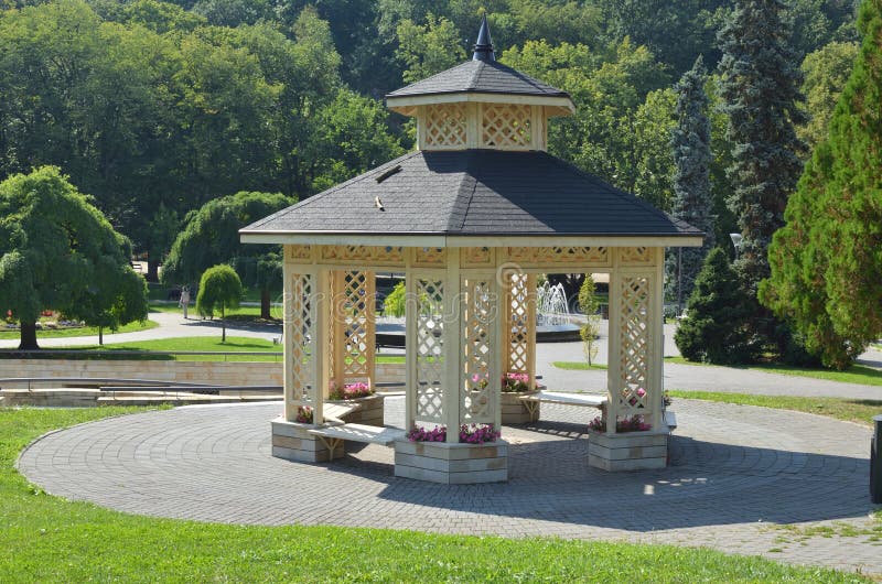 Gazebo in Park stock photo. Image of flora, landscape 82093334