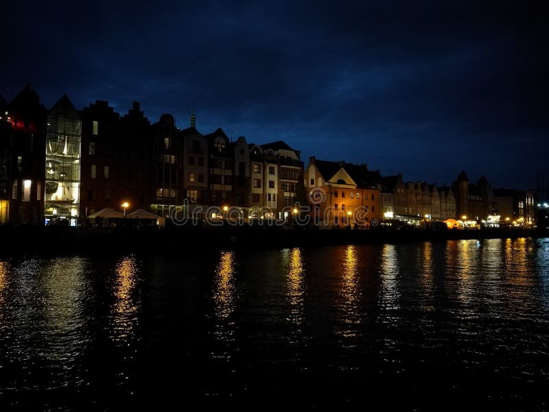 Gdansk em a noite