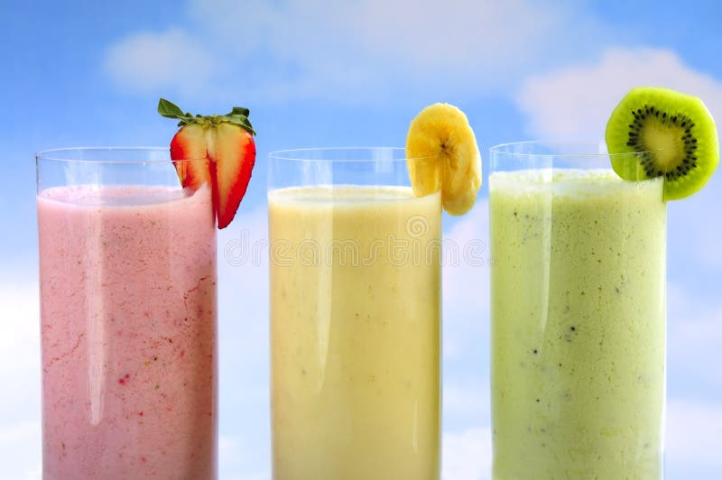 Geassorteerd fruit smoothies royalty-vrije stock foto Geassorteerd fruit smoothies royalty-vrije stock foto