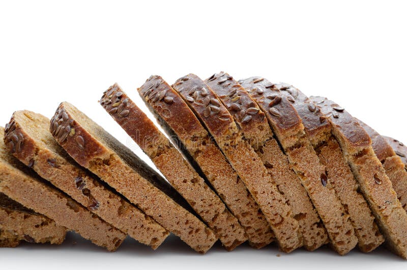 Gebakken vers brood op witte achtergrond stock afbeeldingen