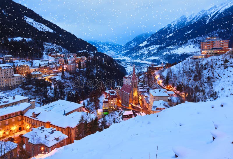 GebirgsSkiort falsches Gastein Österreich lizenzfreie stockbilder GebirgsSkiort falsches Gastein Österreich lizenzfreie stockbilder