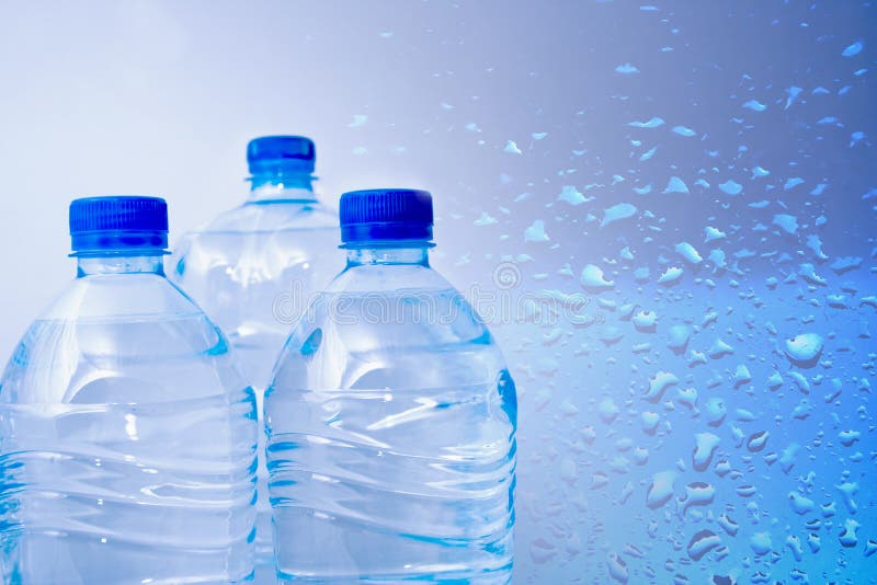 Gebotteld water stock afbeelding Gebotteld water stock afbeelding