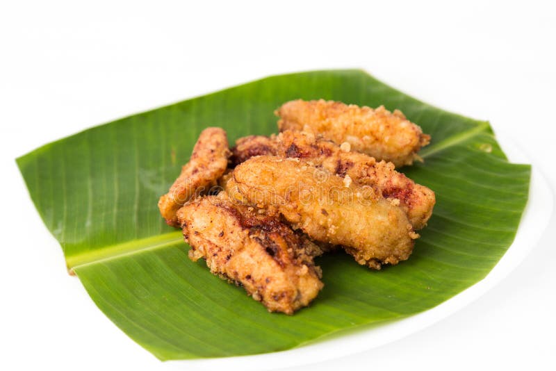Gebratenes Banane oder pisang goreng, ein populärer Snack in Malaysia, Indonesien und Thailand lizenzfreies stockbild Gebratenes Banane oder pisang goreng, ein populärer Snack in Malaysia, Indonesien und Thailand lizenzfreies stockbild