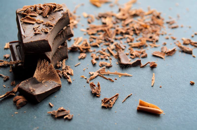 Gebroken chocoladereep stock afbeelding Gebroken chocoladereep stock afbeelding