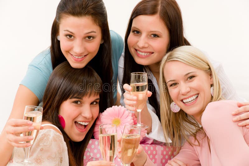 Geburtstagsfeierfeier - Frau mit Champagner lizenzfreie stockfotos Geburtstagsfeierfeier - Frau mit Champagner lizenzfreie stockfotos