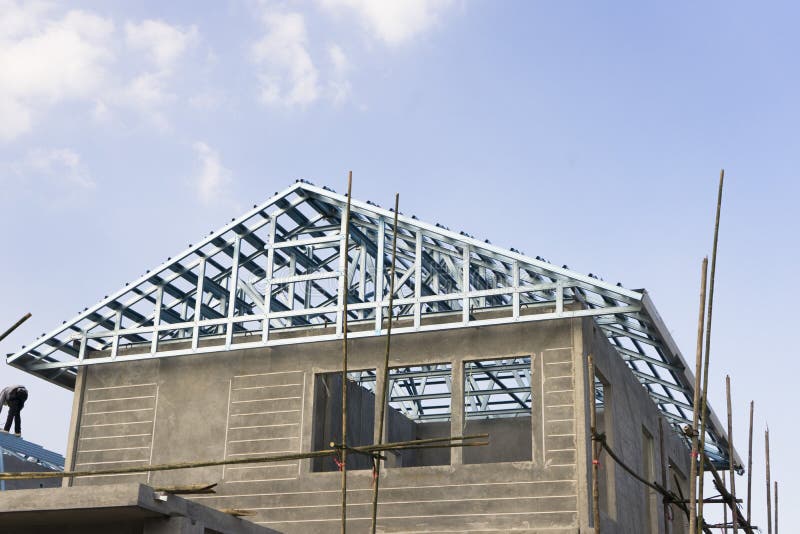 Gebäude- und Baustelle des neuen Hauses stockbilder Gebäude- und Baustelle des neuen Hauses stockbilder