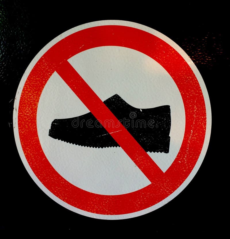 Geen stock Image of schoenen, verboden - 52352812