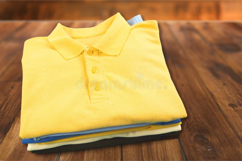 Gefaltete Kleidung stockbilder