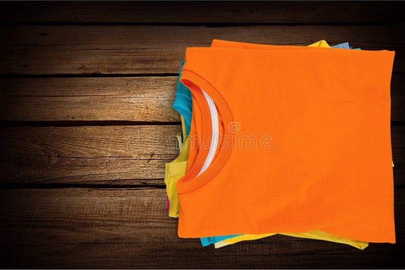 Gefaltete T-Shirts lizenzfreie stockfotos