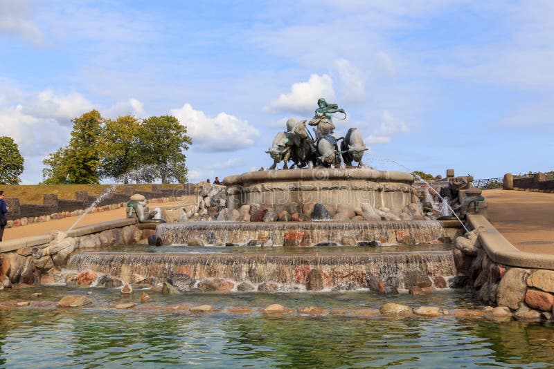 Norse Goddess Gefjon Statue by Anders Bundgaard on the Gefion Fountain ...