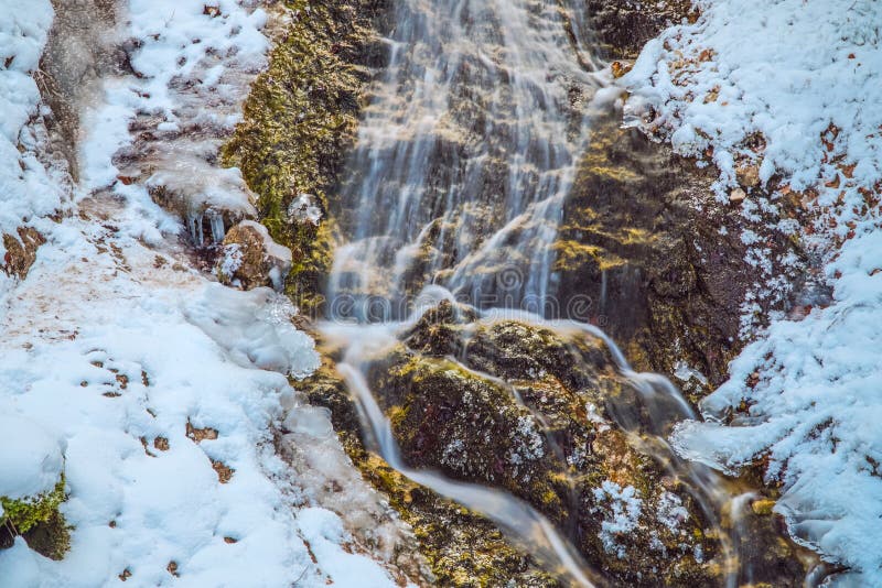 Gefrorener Wasserfall in die bayerischen Alpenberge stockfotos Gefrorener Wasserfall in die bayerischen Alpenberge stockfotos