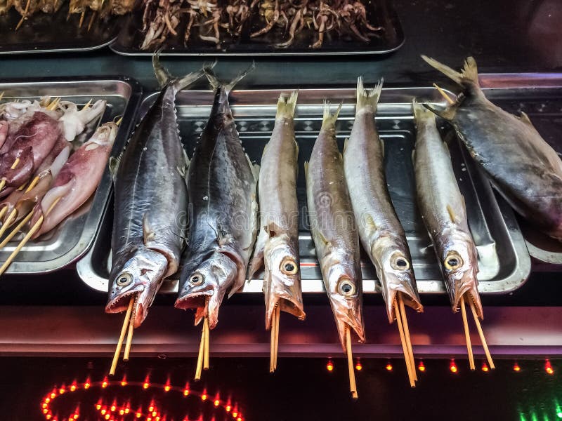 Gegrillte Fische lizenzfreie stockfotografie Gegrillte Fische lizenzfreie stockfotografie