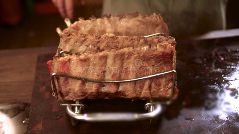 Gegrillte Schweinefleischrippen Fleisch, saftig lizenzfreie stockbilder Gegrillte Schweinefleischrippen Fleisch, saftig lizenzfreie stockbilder