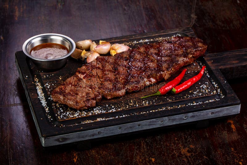Gegrilltes Rindfleischsteak stockfoto Gegrilltes Rindfleischsteak stockfoto