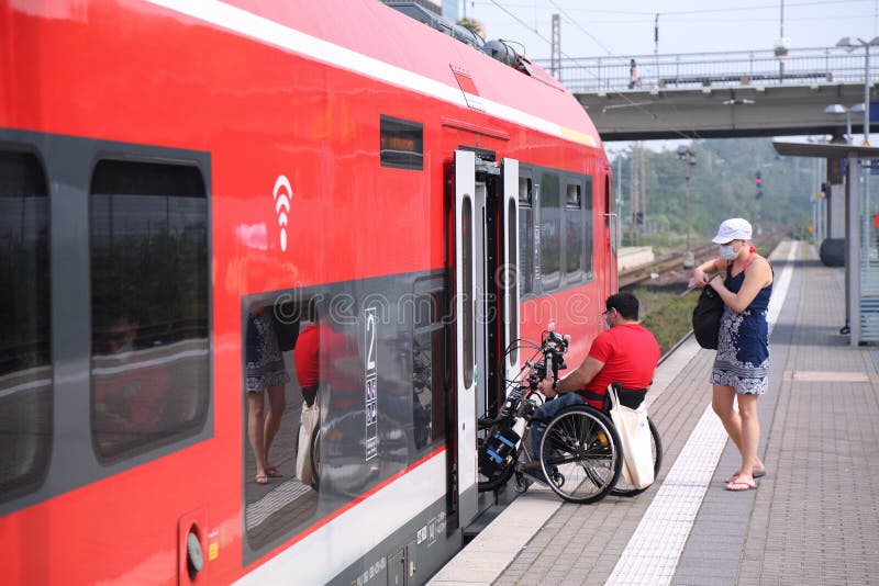 De trein van de passagier